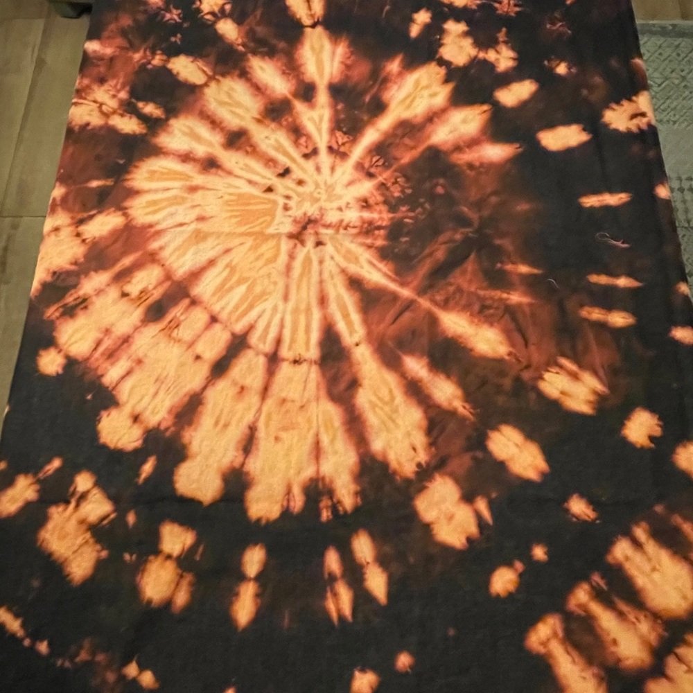 Large Reverse Tie-Dye Flour Sack Towel NWT